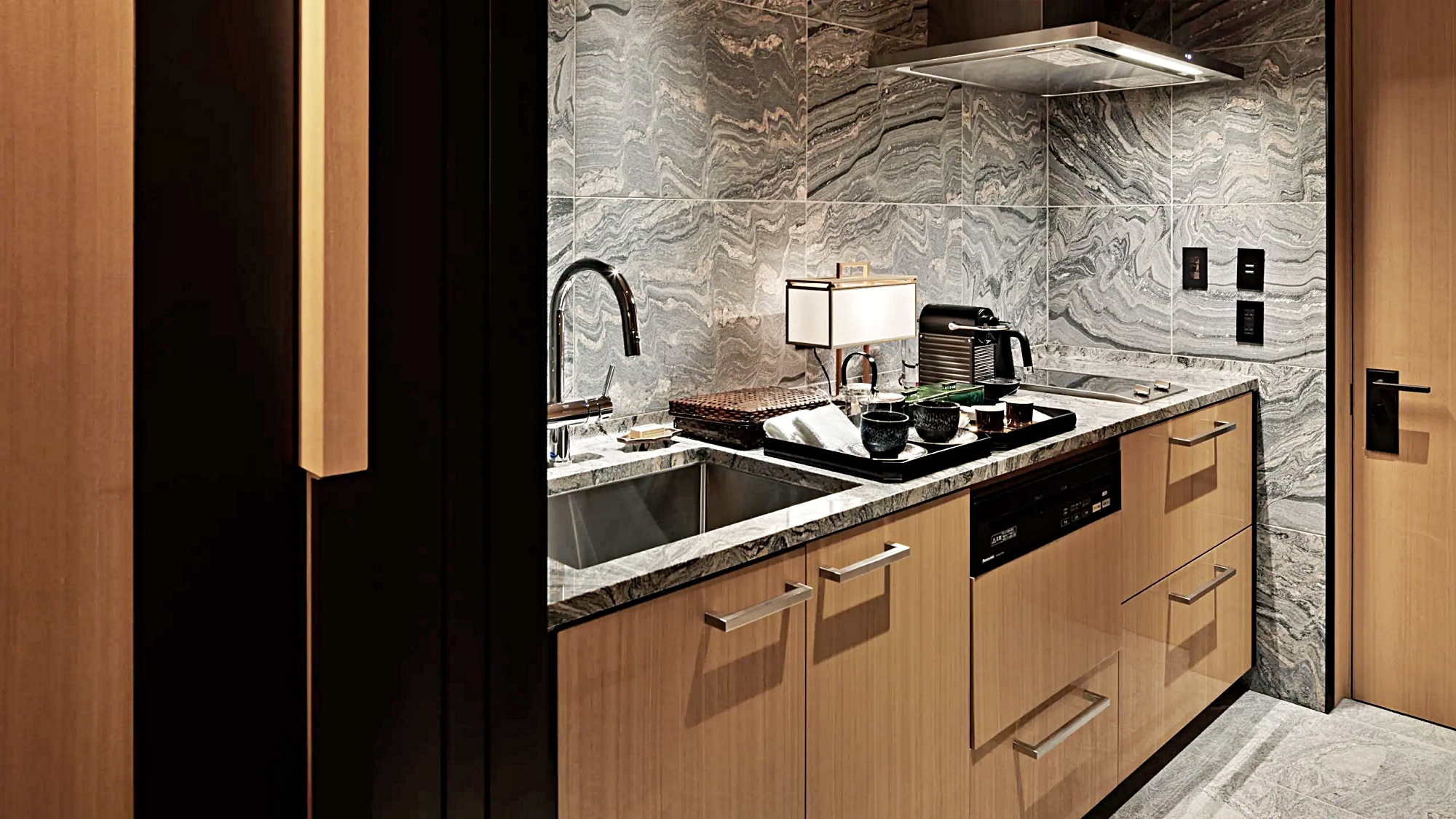 파고다 하우스 원 킹 베드