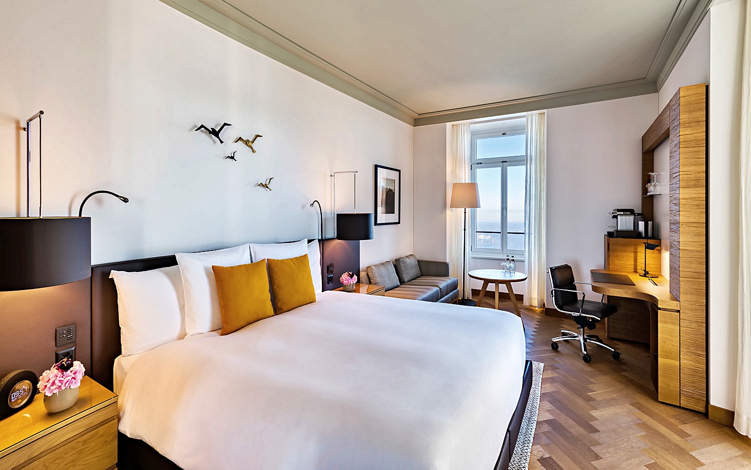 헤리티지 레이크뷰 디럭스룸