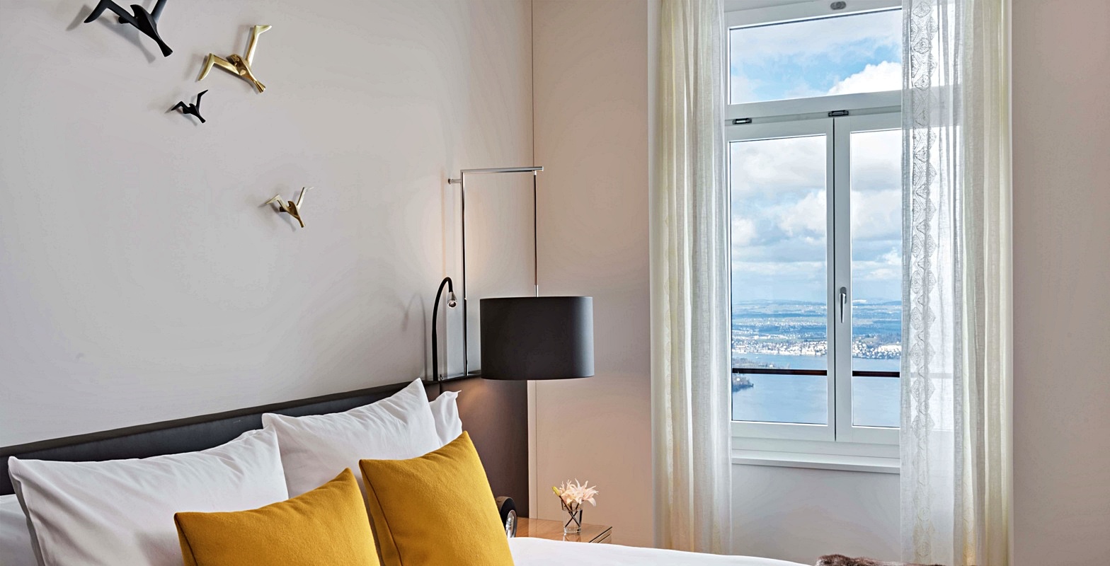 헤리티지 레이크뷰 디럭스룸