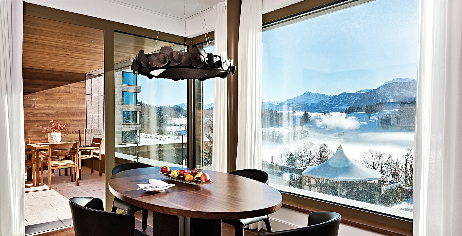 컨템포러리 레이크뷰 파노라마 스위트