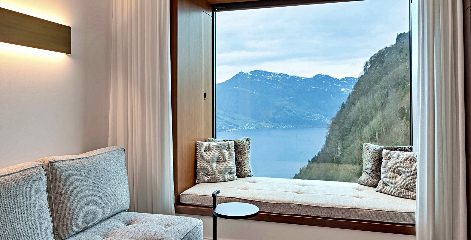 컨템포러리 디럭스룸