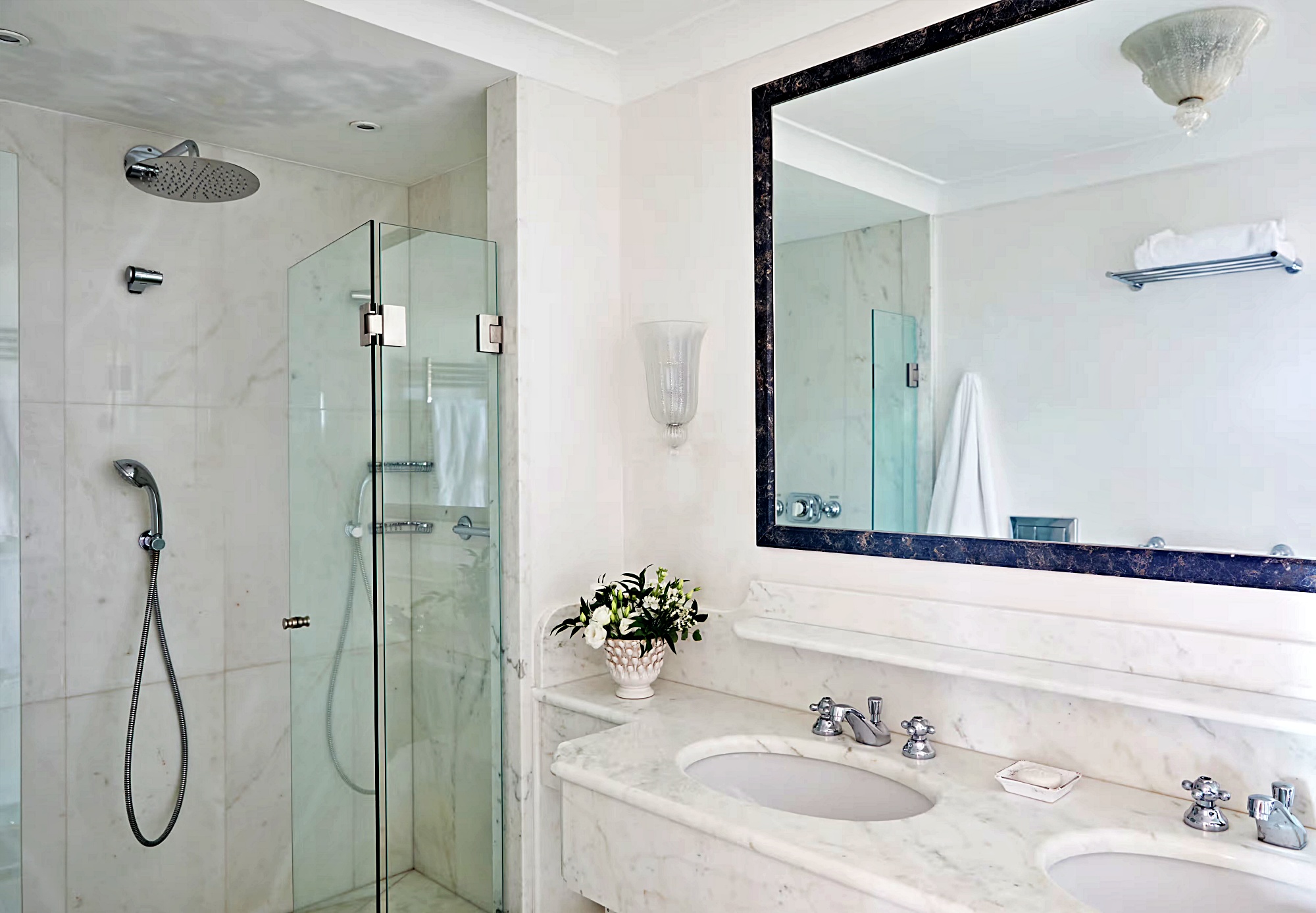 디럭스 씨뷰 with 발코니 or 테라스