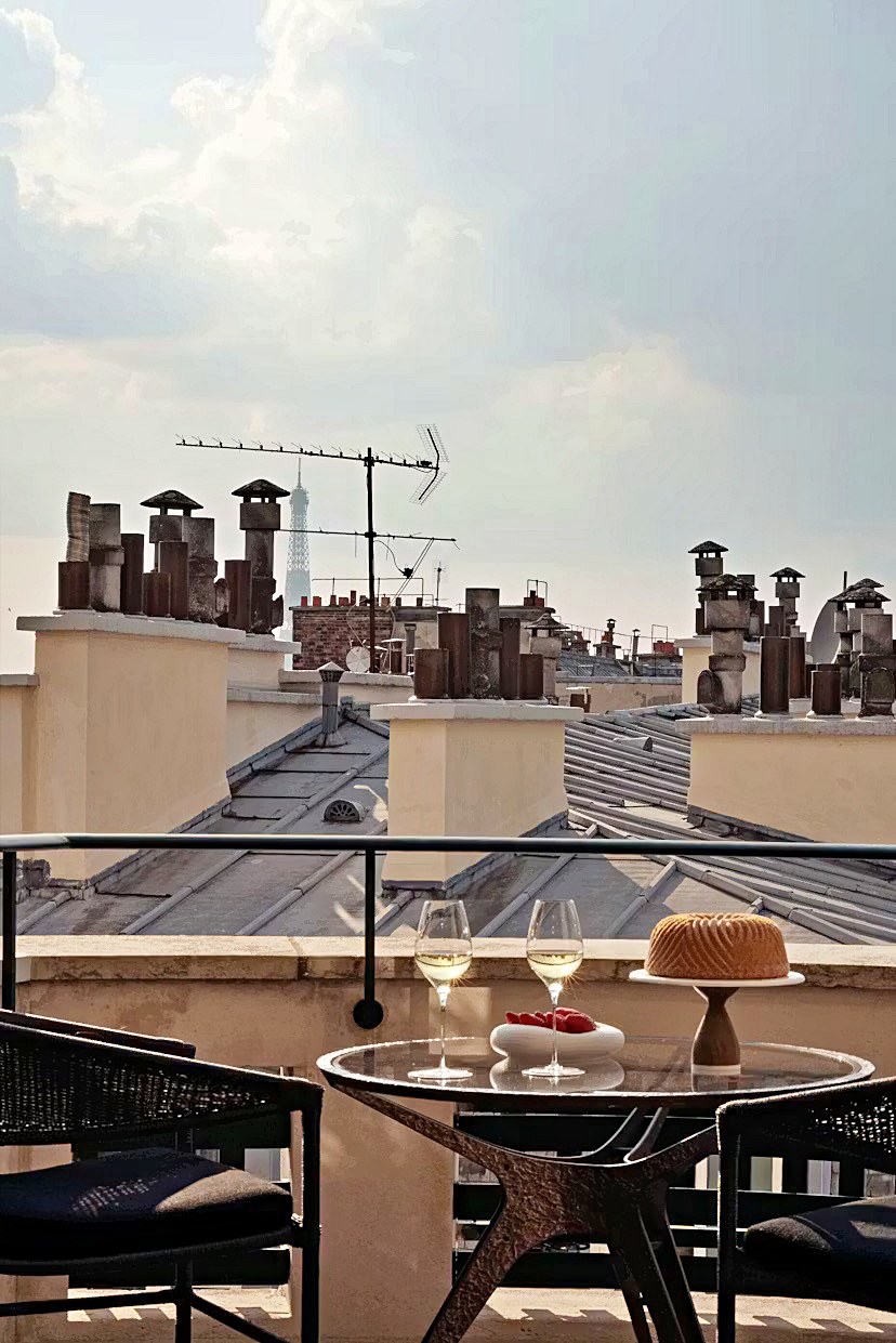 발코니 디럭스 룸